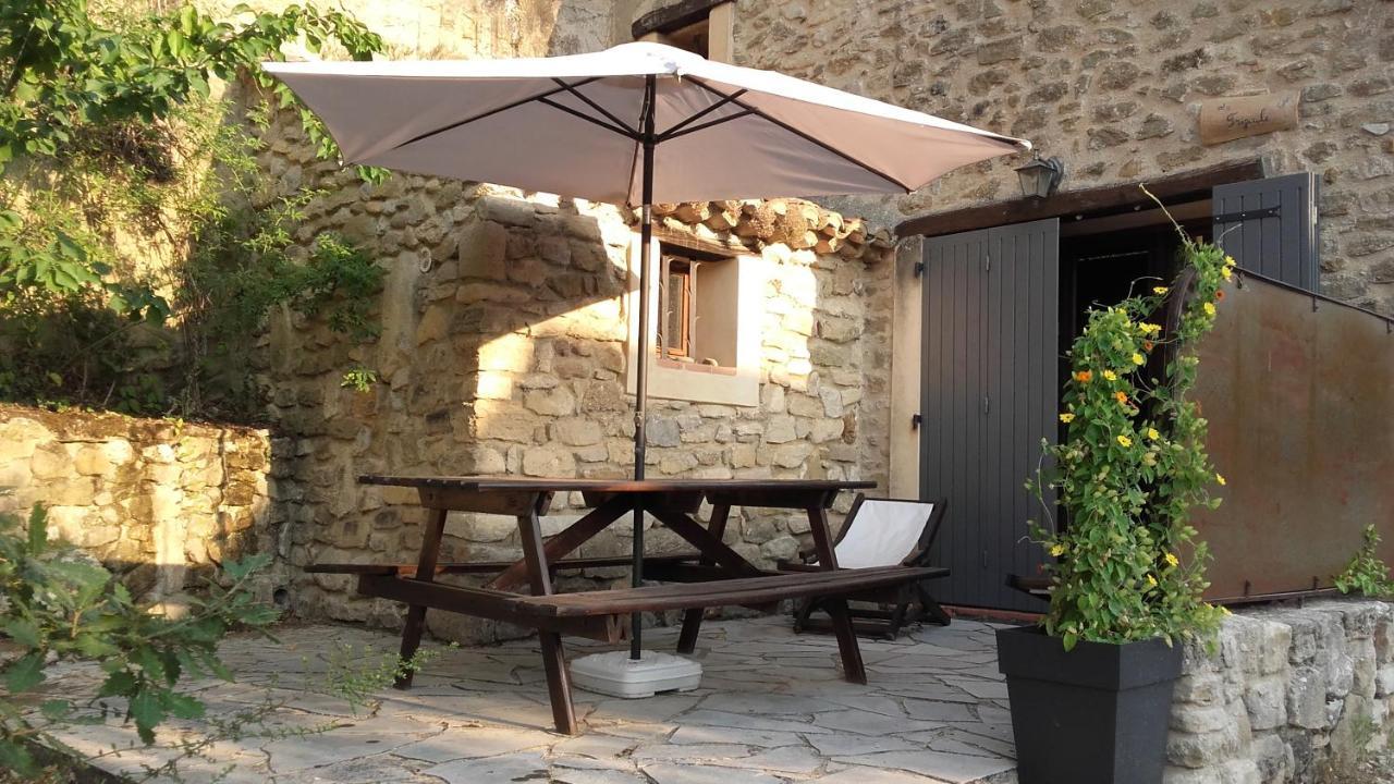 Bed and Breakfast Les Logis De Paban Crestet Exterior foto