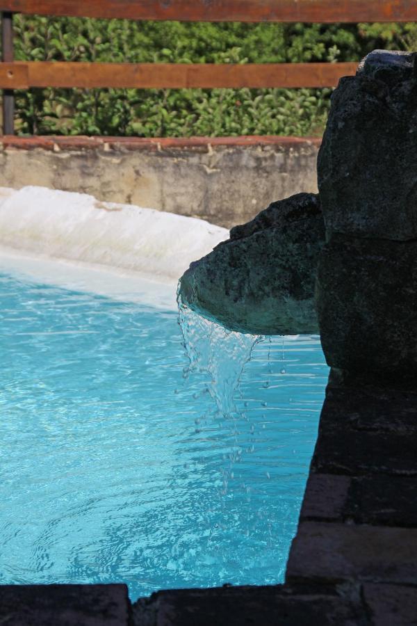 Bed and Breakfast Les Logis De Paban Crestet Exterior foto